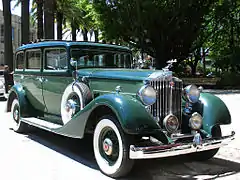 Eight Sedan 1101 (1934)