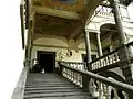 Grand escalier extérieur