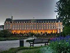 Les jardins du Palais Saint-Georges.