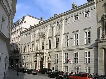 Le palais Schönborn-Batthyány à Vienne reste aujourd'hui propriété des comtes de Schönborn-Buchheim.