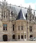 Pavillon en avant-corps, Palais de Justice de Rouen (1499-1517).