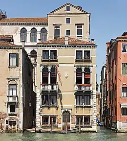 Ancien palais, demeure de Giovanni Poleni jusqu'en 1751 (Palazzetto Pisani, sur le Grand Canal à Venise)
