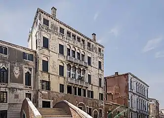 Palais Giustinian Loredan ( à San Stin)