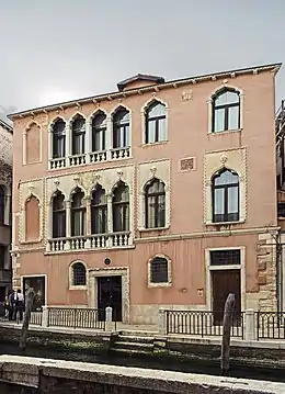 Palais Maravegia