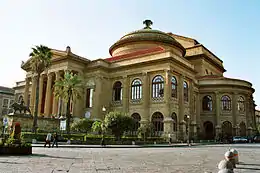 Le Teatro Massimo Vittorio Emanuele.