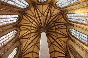 Voûte en palmier du couvent des Jacobins de Toulouse, 28 mètres sous clé (1292)