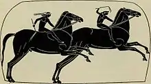 Sur un fond beige, deux cavaliers de profil, imprimés sur calque noir, se livrent à une course effrénée; le cavalier en tête brandit une cravache alors que le second a déjà posé sa badine sur le flanc de son cheval ; les deux chevaux galopent la tête haute.