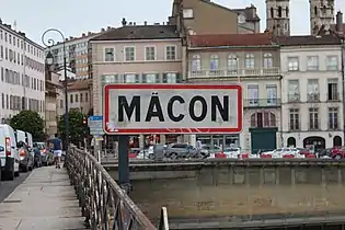 Pont Saint-Laurent à Mâcon.