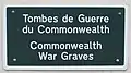 Panneau indiquant la présence de tombes de Guerre du Commonwealth.