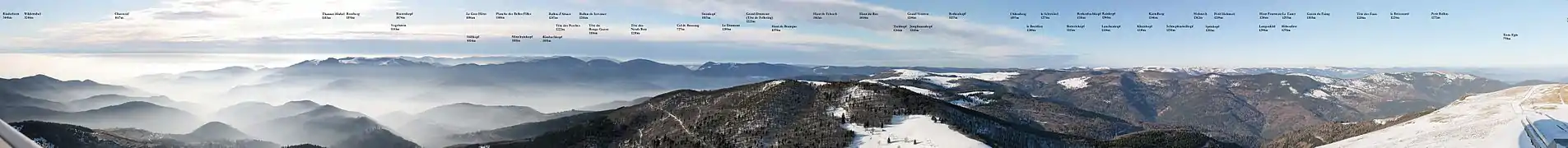 Panorama des Vosges depuis le sommet du Grand Ballon.