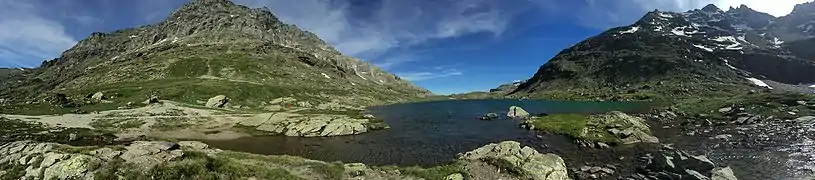 Panorama au col Clapier dans le vallon de la Savine.