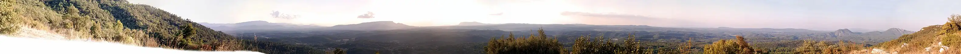 Panorama pris à partir de la colline de Bras.