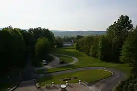 Le château vu depuis la tour panoramique du mémorial.