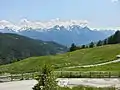 Le chaînon du mont Émilius vu depuis le hameau Porliod.