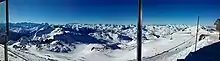 Vue depuis la cime Caron (piste noire Combe de Rosaël d'Orelle située au-dessous).