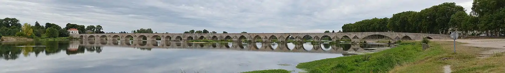 Pont de Beaugency.