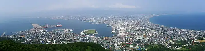 Tombolo de Hakodate depuis le Mt. Hakodate, Hokkaidō