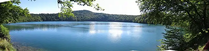 Lac Pavin (Puy-de-Dôme, France).