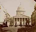 La barricade de la rue Soufflot, Paris, 1870- photographie d'Eugène Fabius.