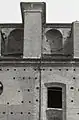 Éléments de la façade latérale. Photo par Paolo Monti