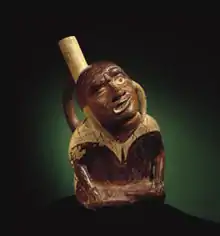 Vase portrait figurant une paralysie faciale - Musée Larco - Lima - Pérou.