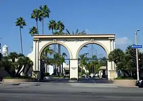 L'entrée de Paramount Studios dans le quartier hollywoodien de Los Angeles en Californie, États-Unis.