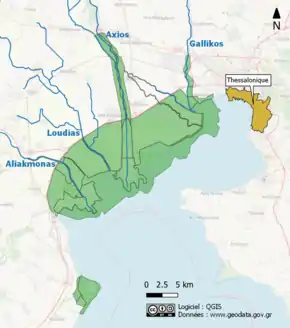 Fond de carte OpenStreetMap. Données 2015 en opendata sur le site www.geodata.gov.gr. Logiciel libre QGIS. Réalisation : Iolchos07.