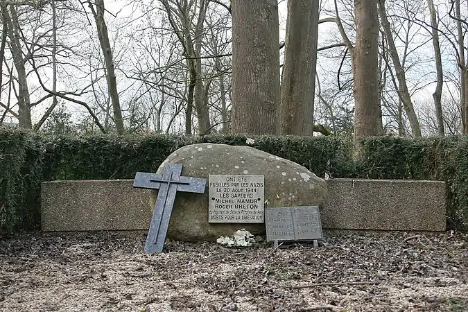 Stèle du parc melunais Faucigny-Lucinge