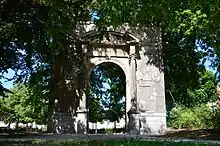 Porte de l'ancienne église Saint-Samson