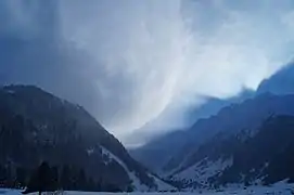 La vallée du lac d'Estaing.