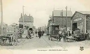 ...parvient à l'ancien terminus de la rue de Paris à Paris-Plage...