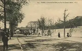 L'avenue de Clichy au pont du Chemin de fer.