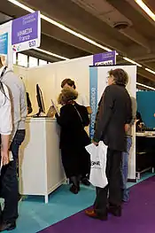 Stand de Wikimédia France lors du Salon 2011