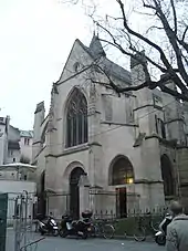 Entrée de l'église rue Mouffetard.