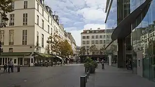 La place du Marché-Saint-Honoré.