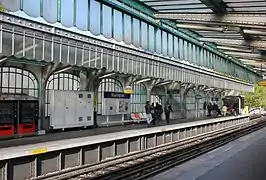 La station de la ligne 2.