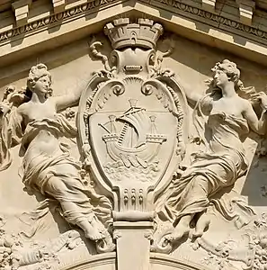 Les Armes de Paris (1900), Paris, façade du Petit Palais.