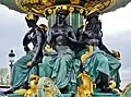 La Fontaine des Mers avec au centre la sculpture d'une femme symbolisant la pêche des coquillages.