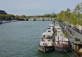 Image illustrative de l’article Port des Tuileries