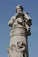 Statue de Gavarni.