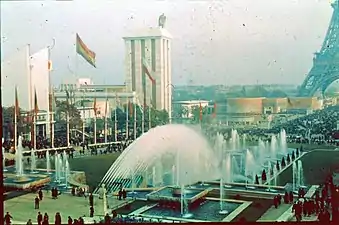 Durant l'Exposition universelle de 1937.