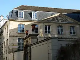 No 5 : l'hôtel Thiroux de Lailly (anciennement hôtel de Montmorency).