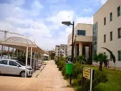 Parking de l'hôpital des Sœurs Bedj à Chlef