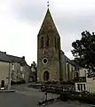 L'église et son clocher porche roman