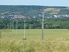 Ligne haute tension à Paroy-sur-Tholon (Yonne)