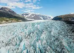 Vue d'un glacier dans le parc d'État Chugach (en).
