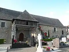 Façade sud et son porche