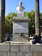 Buste de Pascal Paoli sur la grande place de L'Île-Rousse.
