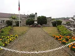 Monument aux morts.