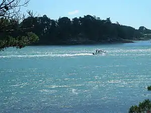 Courant violent entre l'île de la jument et l'île de Berder